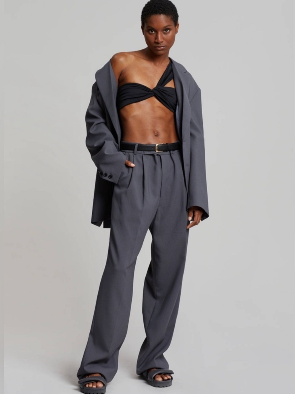 The Frankie Shop Trousers Bea Suit Pant in Charcoal Grey